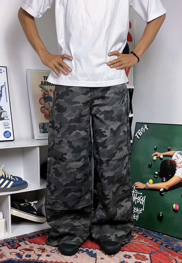 SHOKKK BANGET COKK HARGANYA FURUN SEGITU😭 #celanagombrong #celanabaggy #baggypants #outfit 