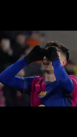 Nếu năm nay Barca vô địch cả C1 và Laliga thì anh em nghĩ Pedri có khả năng giành được QBV không? #pedri #pedrigonzalez #barcelona #football #bongda #Soccer #fyp #foryou