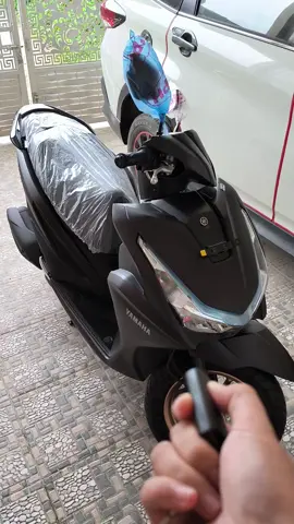 Unboxing Yamaha Freego 🥰 #unboxing #freego125connected #motorbaru #unboxingasmr #yamahaindonesia #fypシ #fyppppppppppppppppppppppp 
