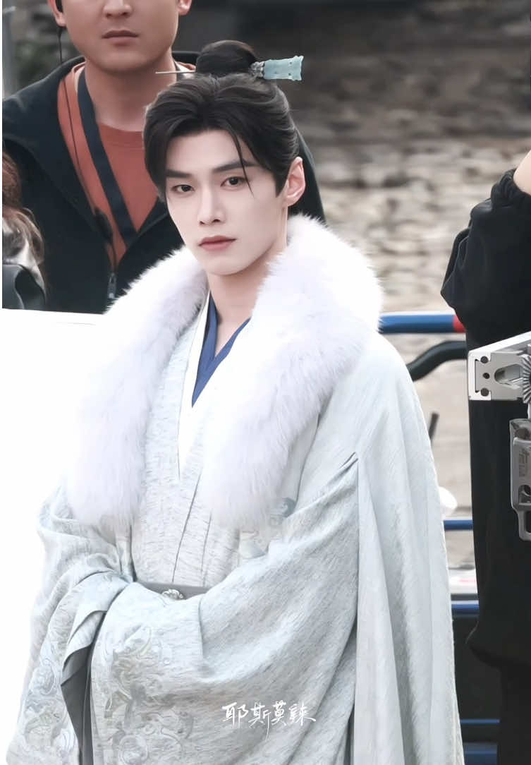 23.04.2025🦈 องค์รัชทายาทเซียวฮวาหยงผู้งดงาม🤭 #何与 #เหออวี่ #heyu #เหออวี่何与 #เหออวี่何与heyu #ติ่งจีน🇨🇳 #ติ่งจีน🇨🇳🇨🇳 #ฟีด #ฟีดดดシ 