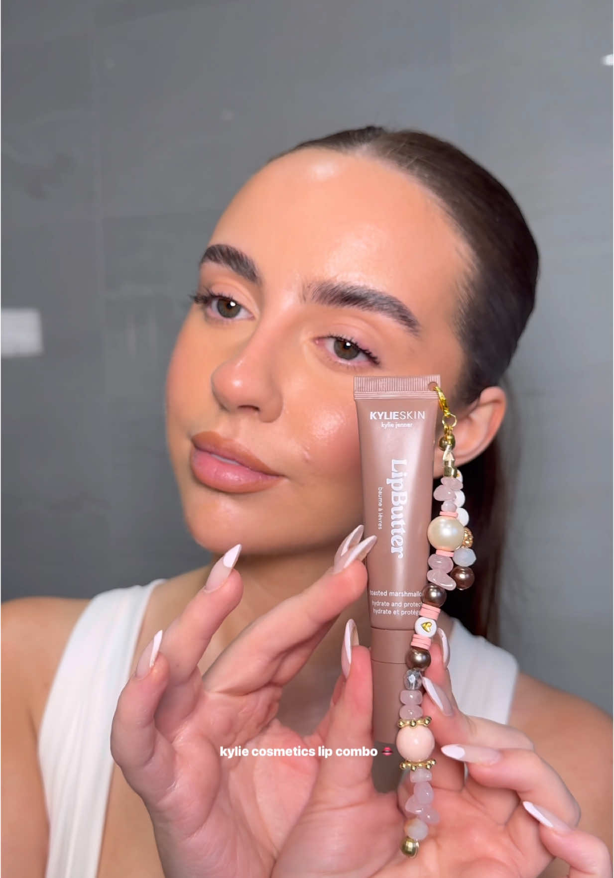 @Kylie Cosmetics lip combo 👄  ‘saturn’ lip liner & ‘toasted marshmallow’ lip butter 🤍 #fyp #makeup #lipcombo 