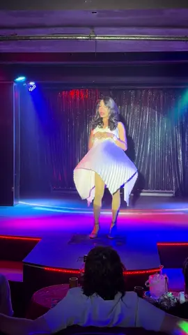 คาสโตร์บาร์ พัทยาโชว์ 22:45 จะโดนแบนช่องไหมนะ  #โชว์ตลก #funnyshow #NoDrama 