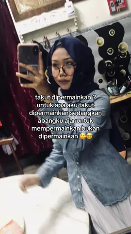 tapi banyakkali juga la kene game 🤡 #foryoupage #fyp #quotes #xbcyza 