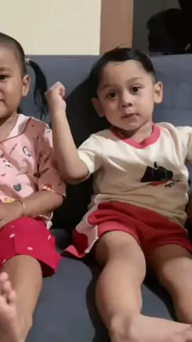#CapCut asiqqq bngt bang🤙🤟 #rizkybillar #muhammadlevianalfatihbillar #billovers #leslar #fyp #fypシ゚ #4u #4upage 