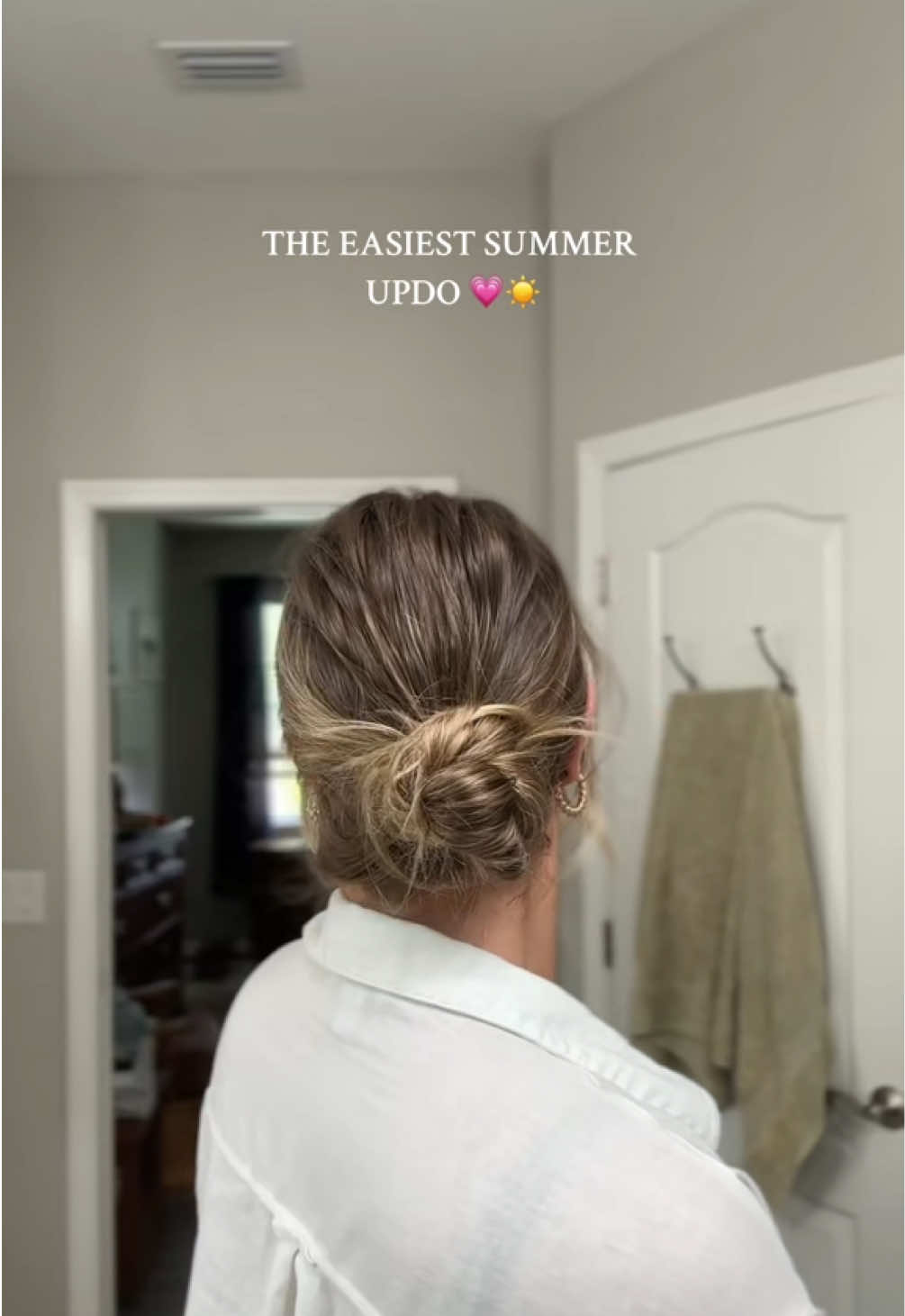 Favorite summer hairstyle 💗☀️ #onthisday #easyupdo #easyhairstyles #summerhair #momtok 