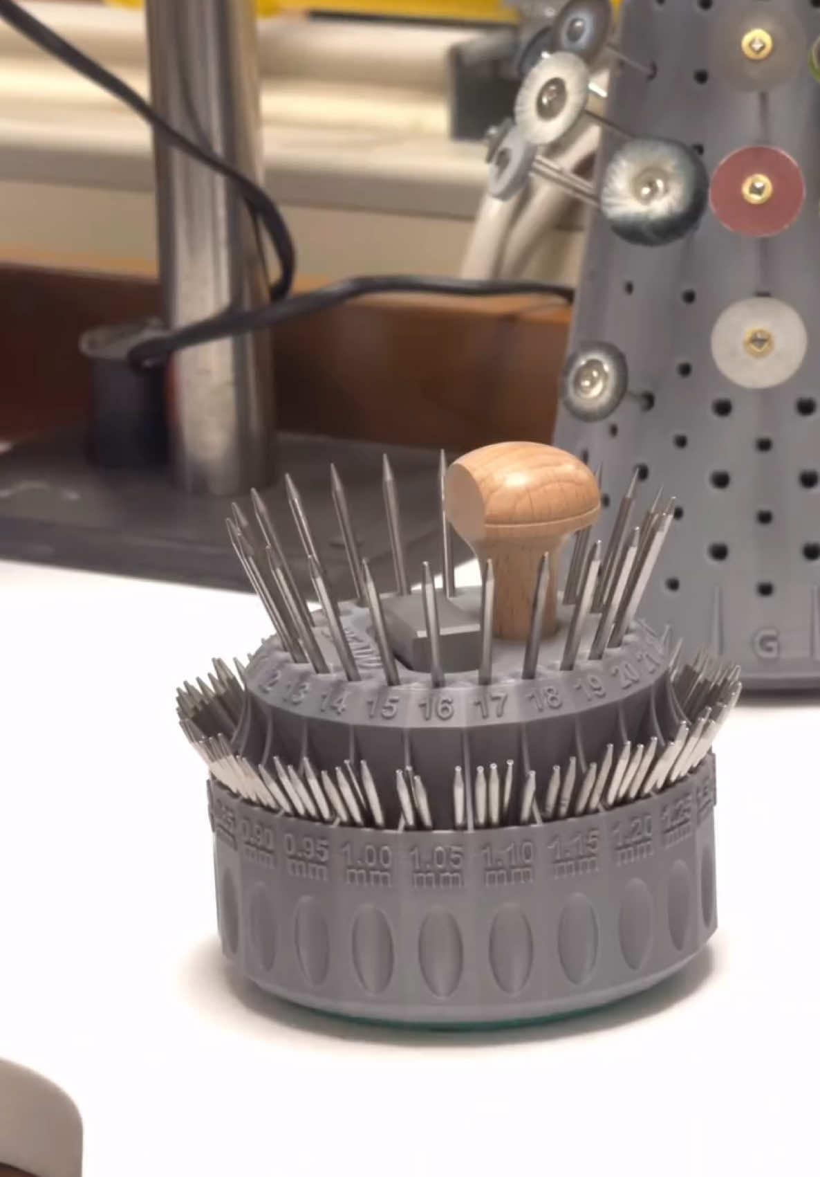 The Nashef Designs BEADO™ Organizer Beading Tool Kit is your ultimate solution for keeping all your essential tools neatly arranged and easily accessible.  #NashefDesigns #JewelryTools #Jeweler #BenchJeweler