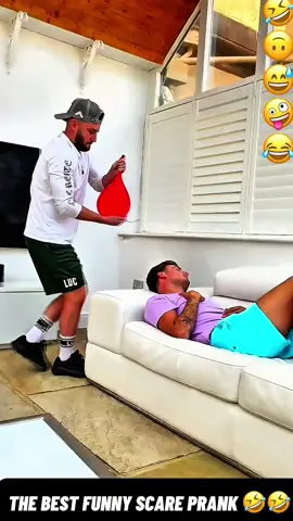 #prank #funny #funnypranks #viral #foryoupage #funnymoments #tiktokusa #prankusa #scareprank #fail #trending 