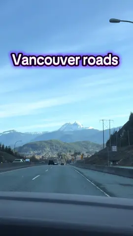I love Vancouver😍 #vancouver #montaña #mountain #canada🇨🇦 #victoriabc🇨🇦 #travel #lakesvictoria #trees 