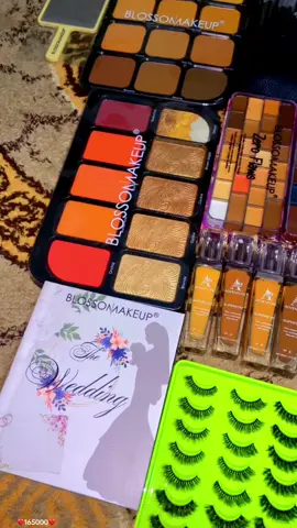 pack maquillage simple chez moi à keur massar livraison rapide pack personnalisé 💄pack professionnel 💄pack débutant 💄disponible en deux qualités différentes wtsp 70❤️920❤️31❤️36💄#virał #fyp #makeup 