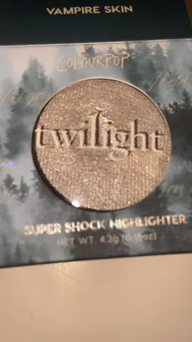 #creatorsearchinsights #twilight #twilightsaga #twilightmakeup #colorpop #colorpopcosmetics #colorpopeyeshadow #highlight 