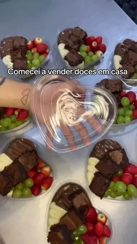 Quer aprender a fazer bolos incríveis e lucrar com confeitaria? Te convido a participar do meu curso online  #bolonopote #bolo #confeitaria 