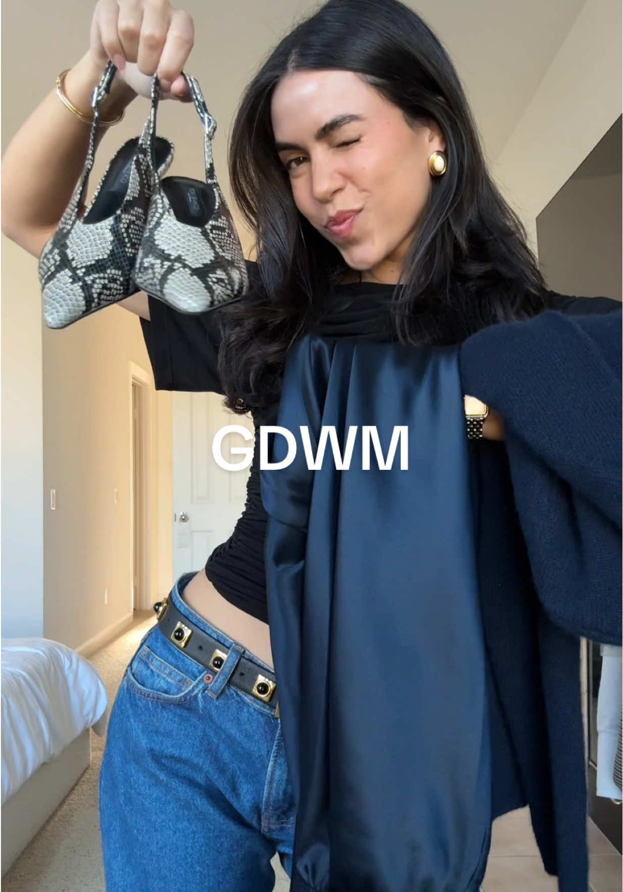 Get dressed with me! We love an outfit repeater 💙💙 @reformation @Tony Bianco @JENNY BIRD @Jacquemus @CHIMI  #OOTD #outfitoftheday #outfitinspo #chicstyle #satinpants #monochromeoutfit #navyblueoutfit #workwearstyle #springfashion #stylingtips 