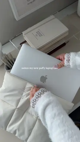 the most aesthetic laptop sleeve!☁️✨ Protect Your Tech in Style  #laptopsleeve, #techfinds, #gadgetlover, #macbookcase, #stylishaccessories #creatorsearchinsights 