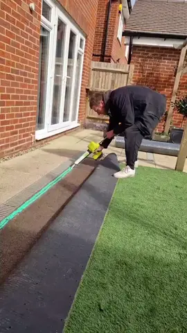 #35mm#londonmarathon 35mm Artificial Grass Natural and Realistic Looking Fake Lawn Astro Turf 1m, 1.5m, 2m, 3m & 4m Widths | 1m x 1m