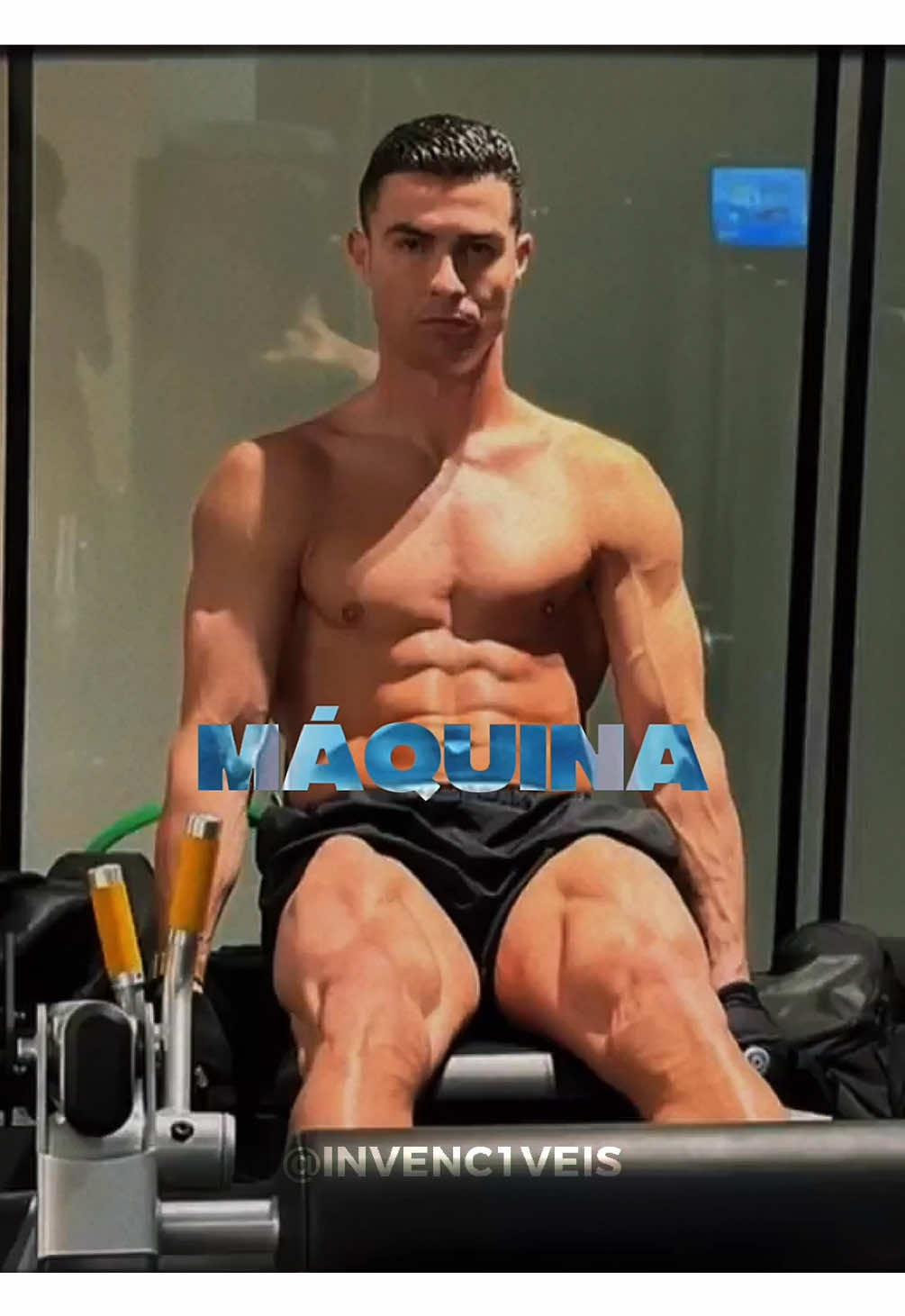 O Cristiano Ronaldo é uma máquina! 🤖🔥 #raiamsantos #messi #cristianoronaldo #neymar 