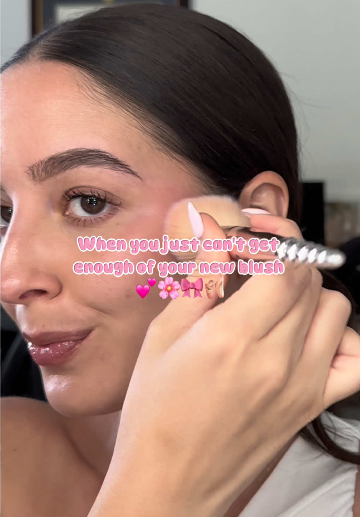 🍓Berry obsessed with this blush 🤭 @Glow Recipe #blush #makeuptok #skincaremakeup #glowrecipe #blushtutorial #easymakeup 