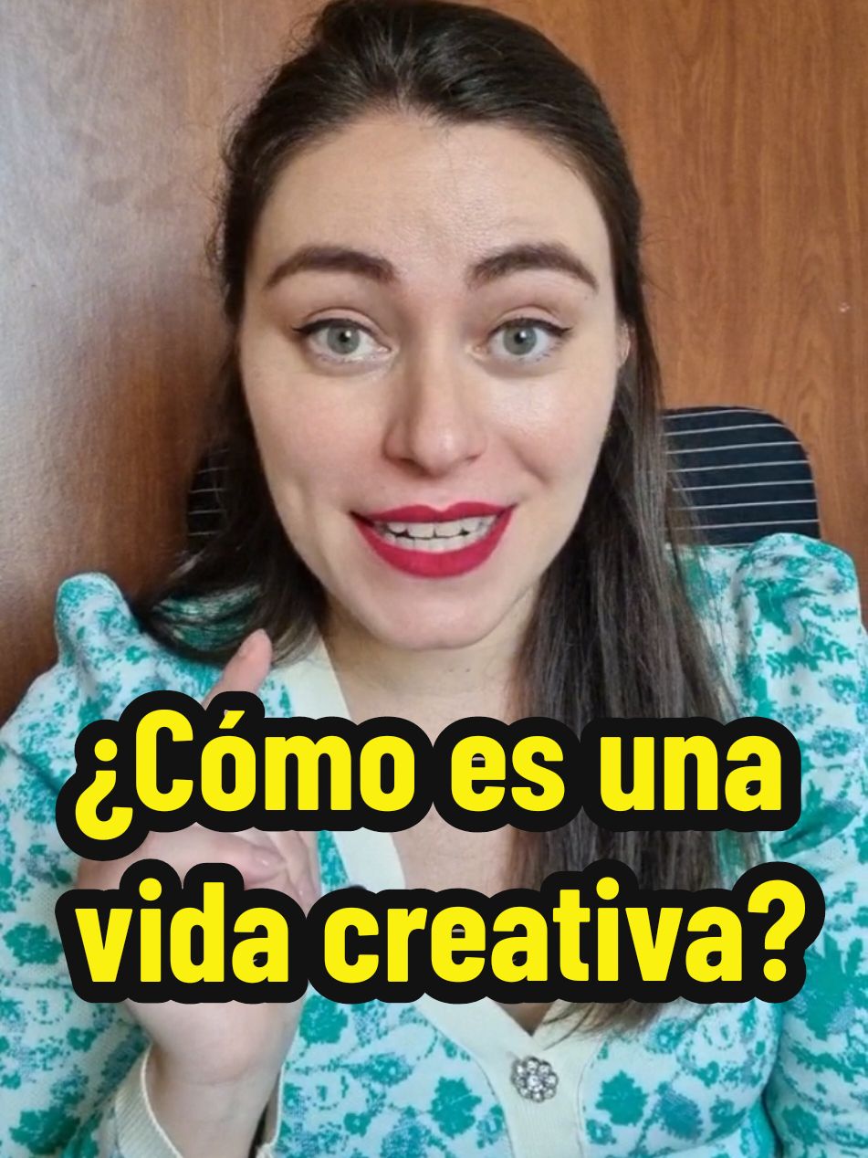 ¡¡¡Si tienes una vida creativa eres más libre!!! 💡🙌🏻 eliges la curiosidad antes que el miedo y eso te lleva a surfear cualquier ola 🌊🏄‍♀️ Aprendes a resolver con flexibilidad y adaptación. Eso es libertad ✨️🤗 #estimulacióncreativa #coachingcreativo #métododeestimulacióncreativa #educaconcreatividad #vidacreativa 