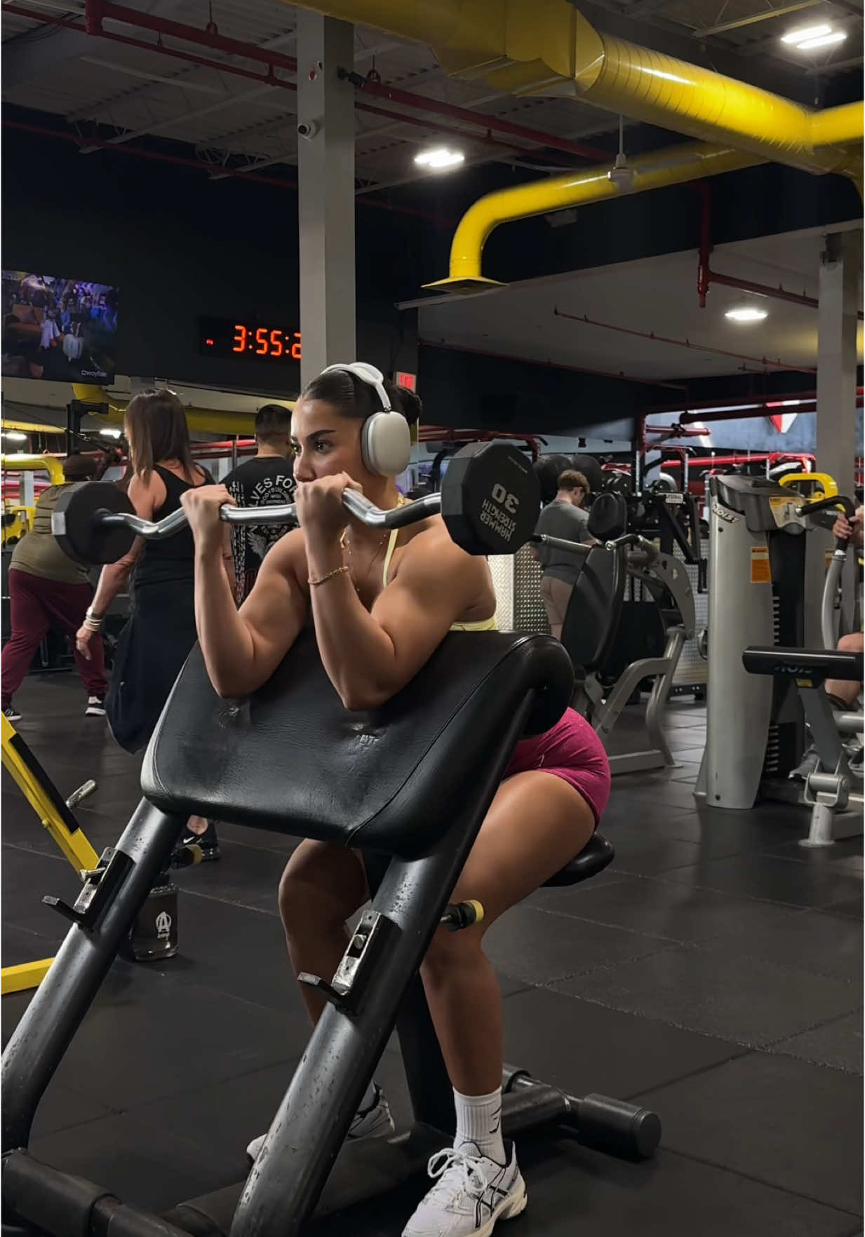 Back & biceps >>>. Full workout on IG