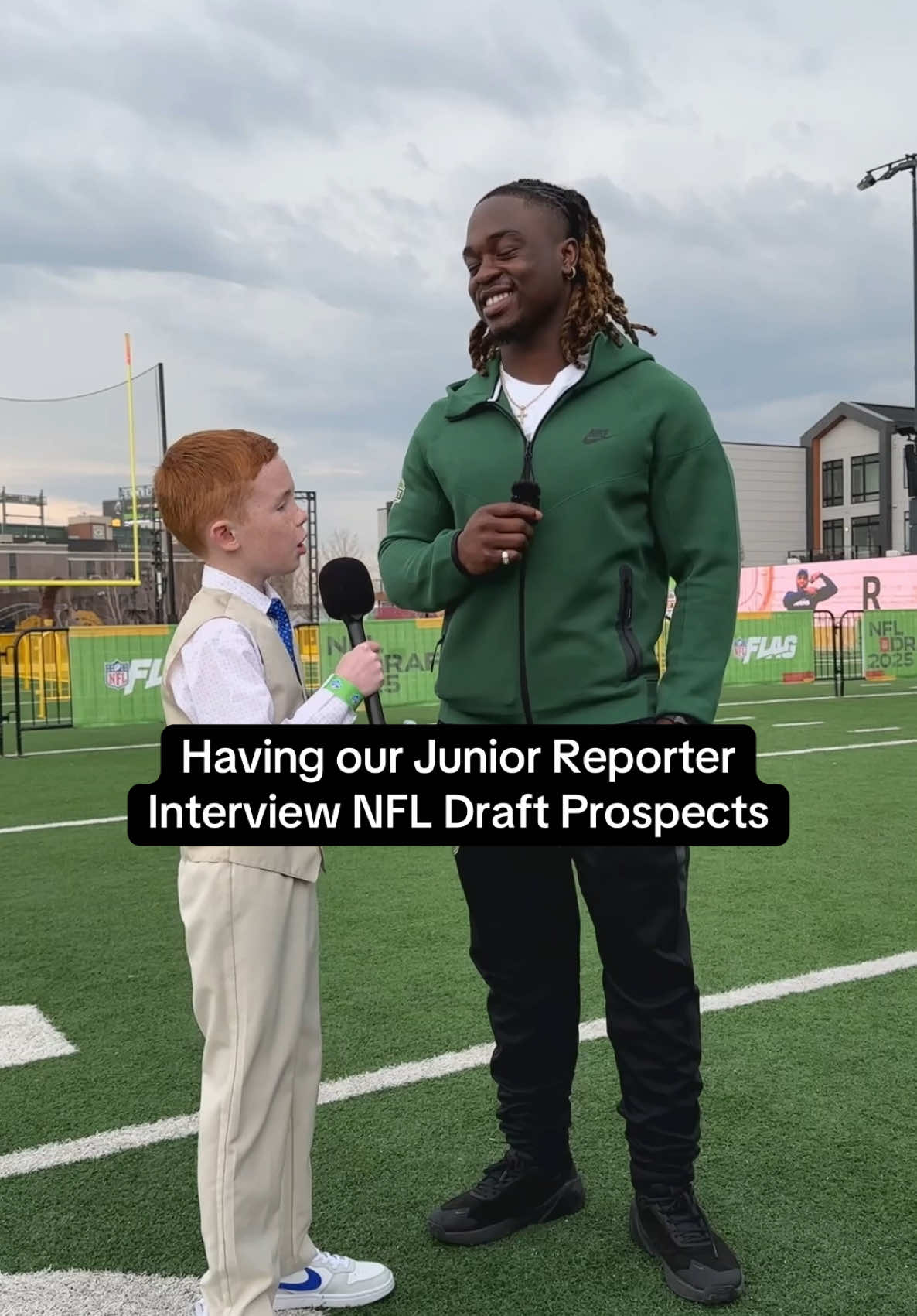 Bex crushed this! 10 years old, “What’s Next with Bex” interviews #NFLDraft prospects 🏈 #greenbay #greenbaydraft #nfldraft2025 #draft2025 