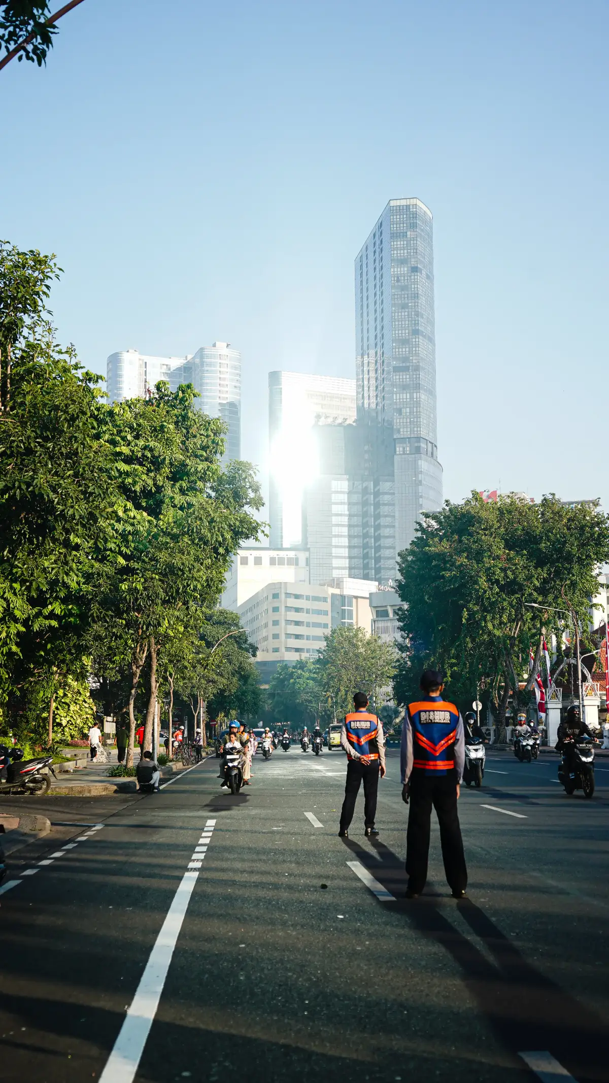 pagi hari yang sangat sejuk #tiktokviral #xyzbca #photo #trendtiktok #fypシ゚ #fotografer #fotografertiktok #photography #fypシ゚viral #fypp #surabaya  #fyppppppppppppppppppppppp #fypdongggggggg #wallpaperaesthetic #aesthetics #fyp #fyp #fypage #sonya7iii 