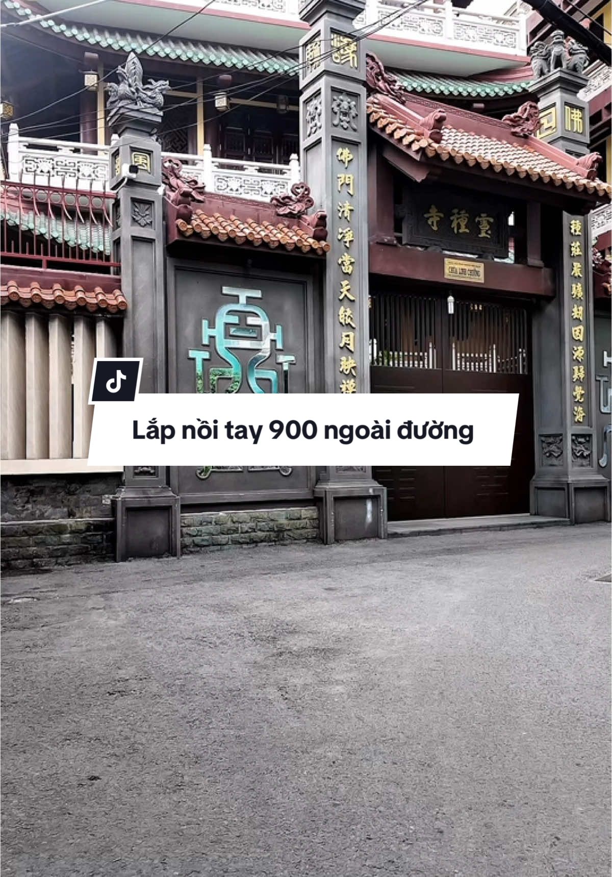 “Thi công nhanh - gọn - lẹ: lắp nồi tay ga 900 💰ngay trên vỉa hè. không gian không quan trọng, quan trọng là chất !😎#noitayga#lamnoi#noitaygaq10#suaxeuytintphcm#suaxeq10#xuhướng 