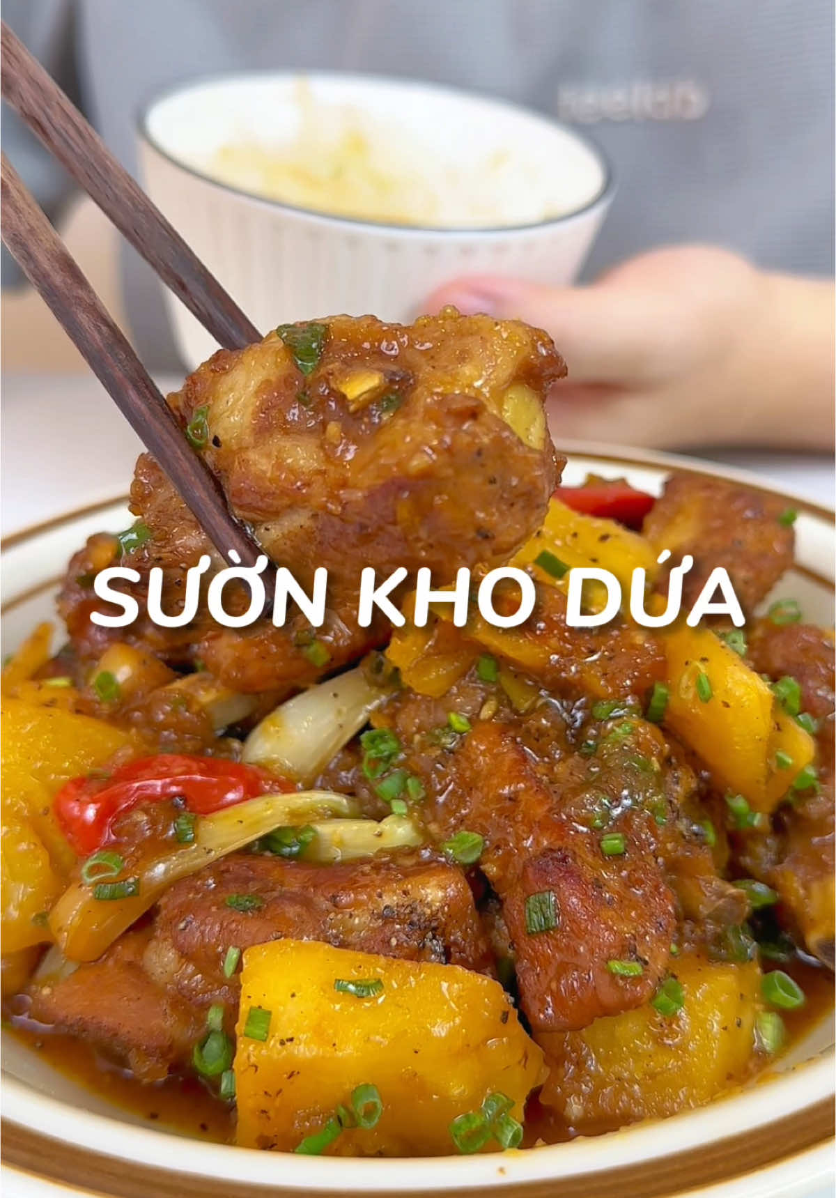 Sốt sườn kho dứa, ai cũng có thể làm được  #suonkhodua #suonkho #monngonmoingay #LearnOnTikTok #nauandelam #ancungtiktok 