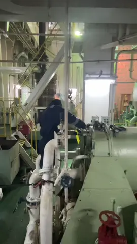 #seaman #seaferer #fyp 👨🏻‍🔧🚢 F.W Generator Cleaning