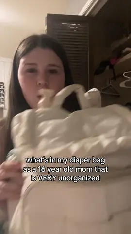 i just shove things in there and hope for the best tbh #diaperbag #diaperbagorganization #haul #teenmom #teenpregnancy #teenparents #unorganized #organize #fyp #viral 