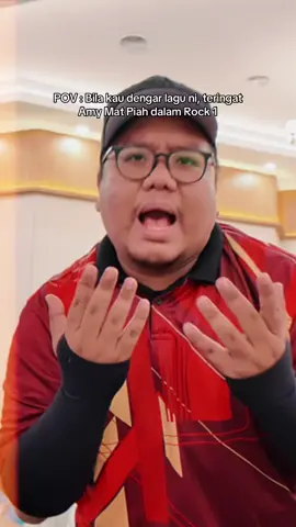 Bila dengar lagu ni automatik otak teringat Rimba Raba dalam cite Rock! 😅 #fy #darisinarmatabumiputrarockers #viral #mimic #fyp #rock #amymatpiah 