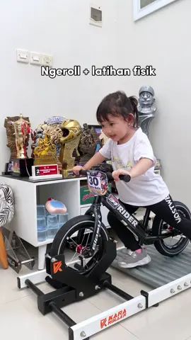 Semangattt🥰🥰🥰  . . #pushbike #roller #rollertraining #balancebike #yayle #yayleindonesia #yayleabbotesupportfullcream #yaylefullcream #cocoknyayayle #vitabumin #moana #vitaminanakvitabumin 