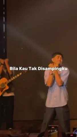 Ketika Bapack² join trend Velocity 😁 • 🎶Bila Kau Tak Disampingku || @sheilaon7 • 𝙎𝙪𝙥𝙥𝙤𝙧𝙩 & 𝙁𝙤𝙡𝙡𝙤𝙬 _ @zona_musik42 ______________________________ #sheilaon7 #bilakautakdisampingku #flashbackmusic #trending #musicvideo #instamusic #liriklagu #lirikmusik #nostalgia #laguhits #musikhits #2000s #bandhits #velocitytrend #band2000an #viralmusic #musiclyrics #storyhits #MusikIndonesia #lirikvideo 