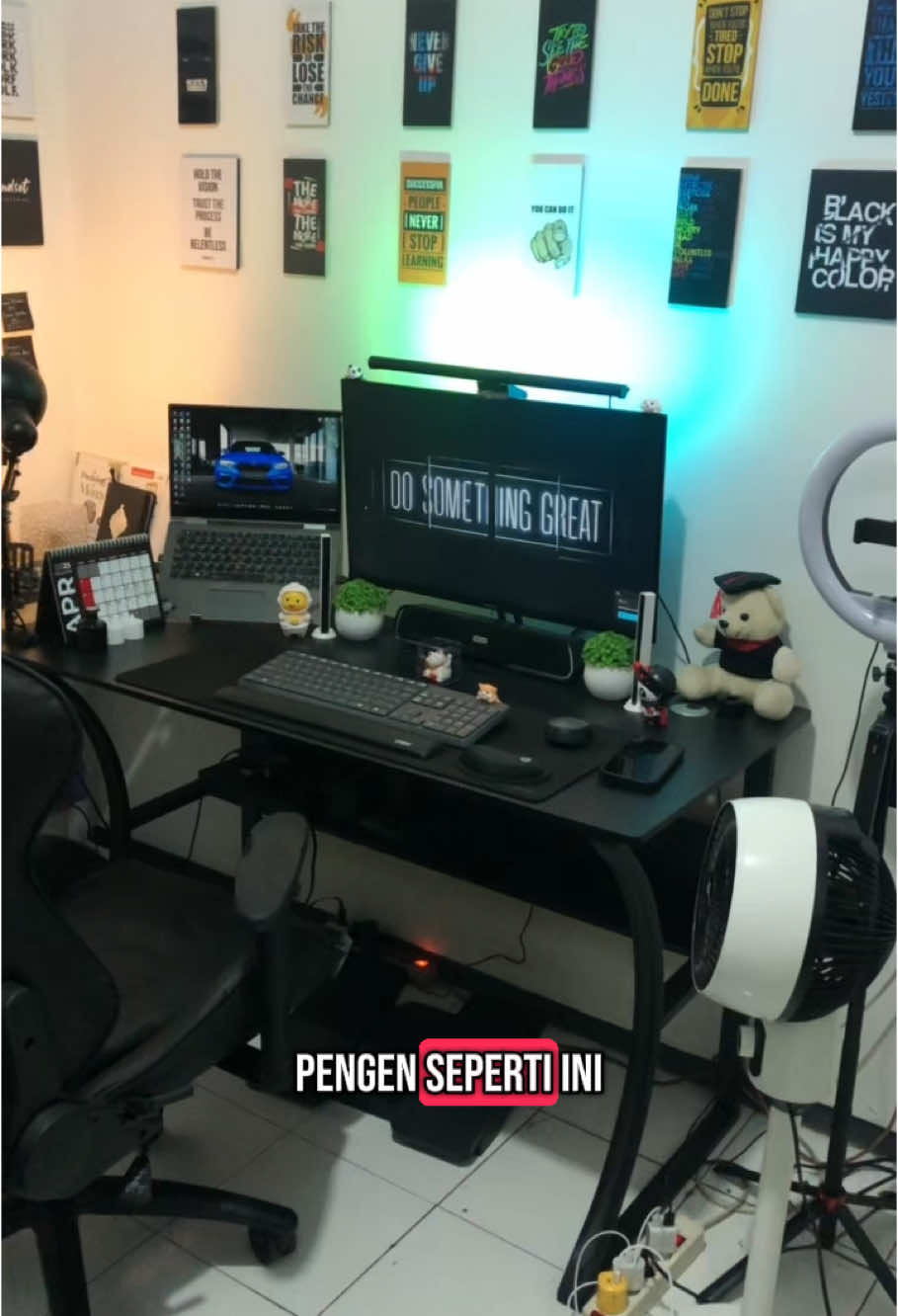 Meja gaming estetik #meja #mejabelajar #mejagaming #mejagamingmurah 