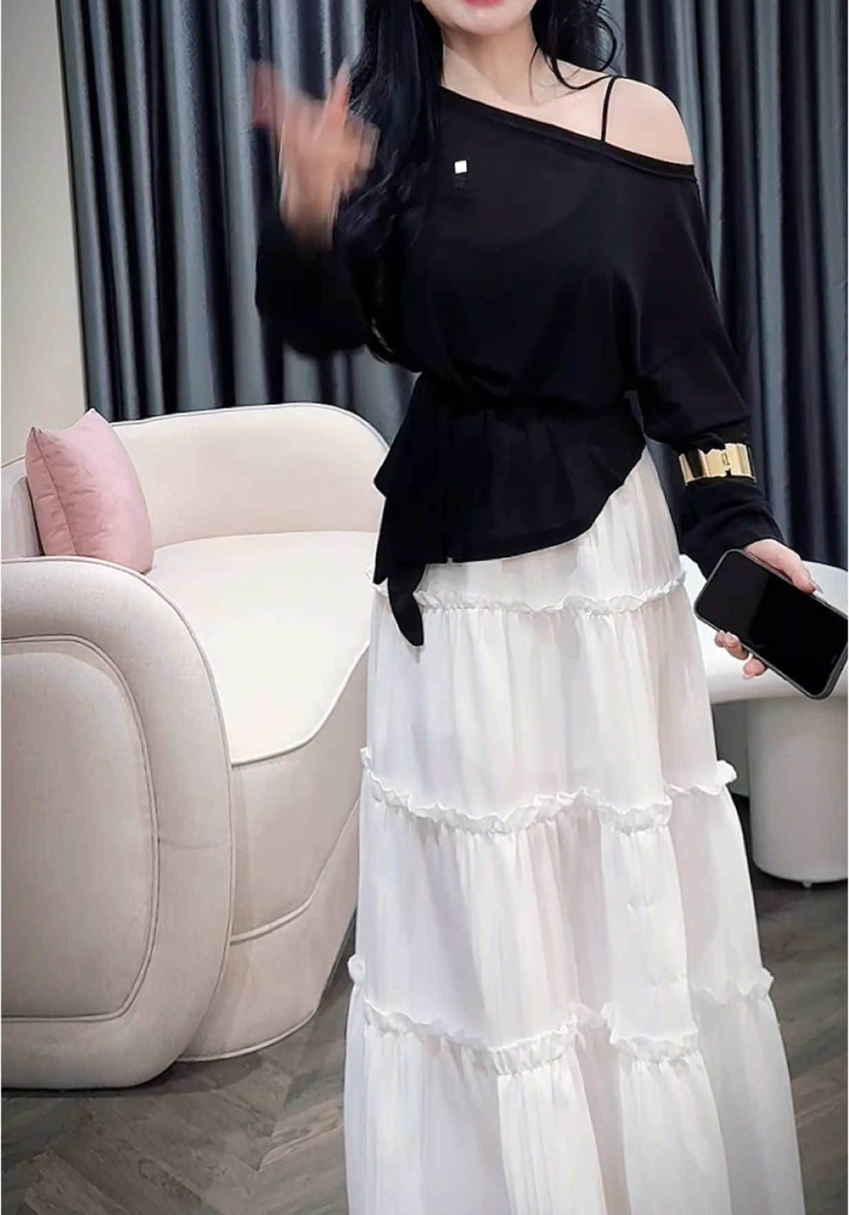 Chân váy midi dáng dài xòe 4 tầng chất voan tơ dáng dài#chanvay #chanvaynu #chanvaydai #thoitrangnu #macdepmoingay #xuhuong #outfit 