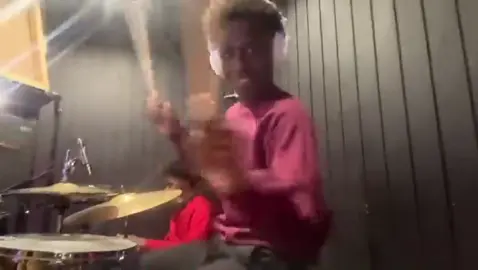 Groovyyy #fypシ゚ #pourtoi #videoviral #tiktokhaitienne🇭🇹🇭🇹 #haitiantiktok🇭🇹 #tiktokchretien #videogame 