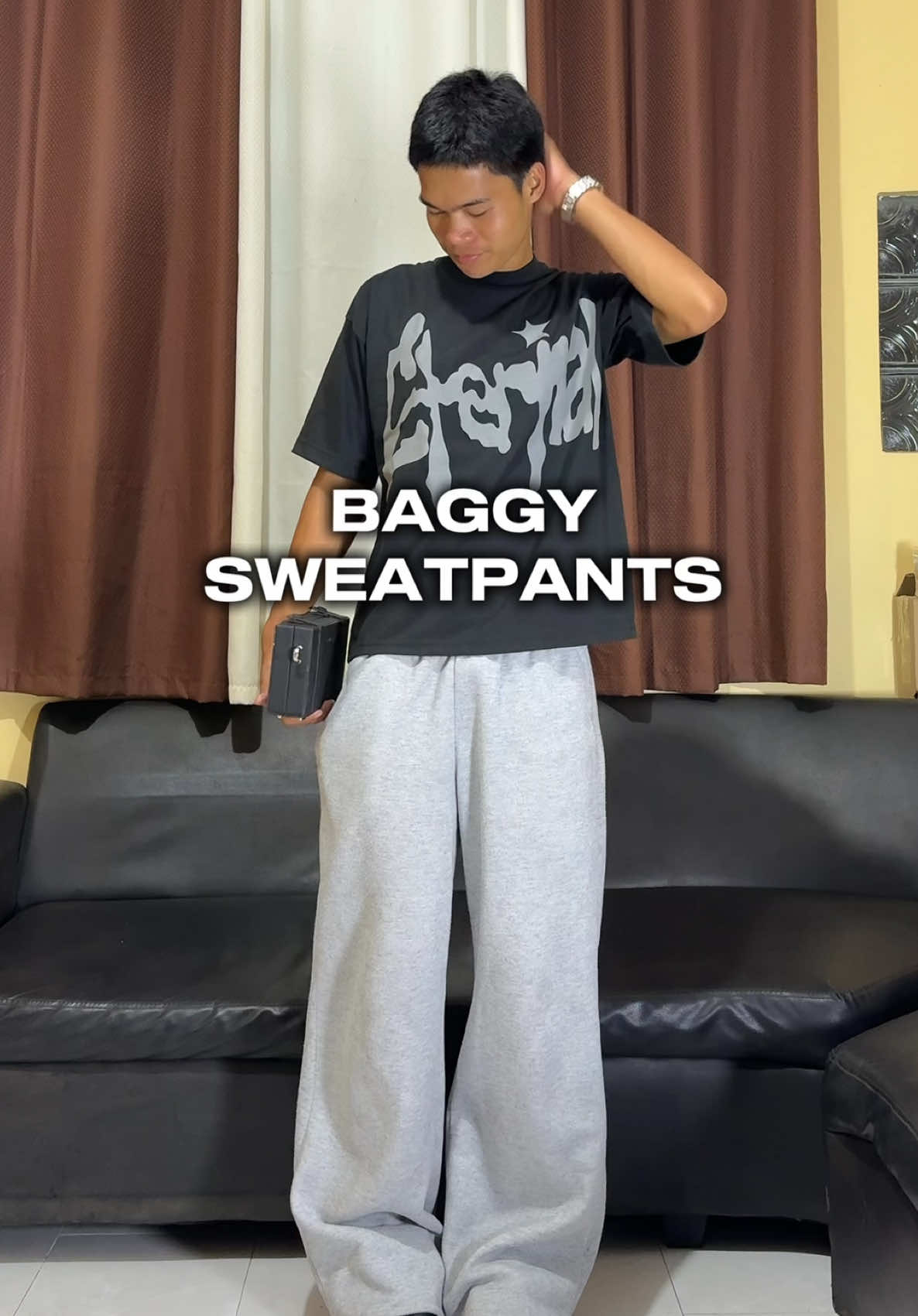 Fav sweatpants 🥵  #sweatpants #graypants #baggysweatpants #sweatpantsoutfit 