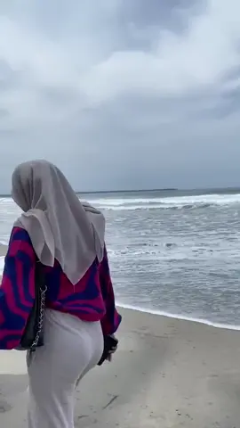 Mbak yani 😘💋 #fyp #foryou #foryoupage #trending #viral #xyzbca  #pulen #jilbabgede  #beachvibes #summervibes #beachday #nature #koleksiberharga 