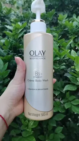 sữa tắm trắng da Olay