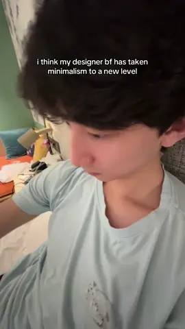 how r both screens empty bruh.. #couple #couplestiktok #boyfriend #girlfriend #couples 