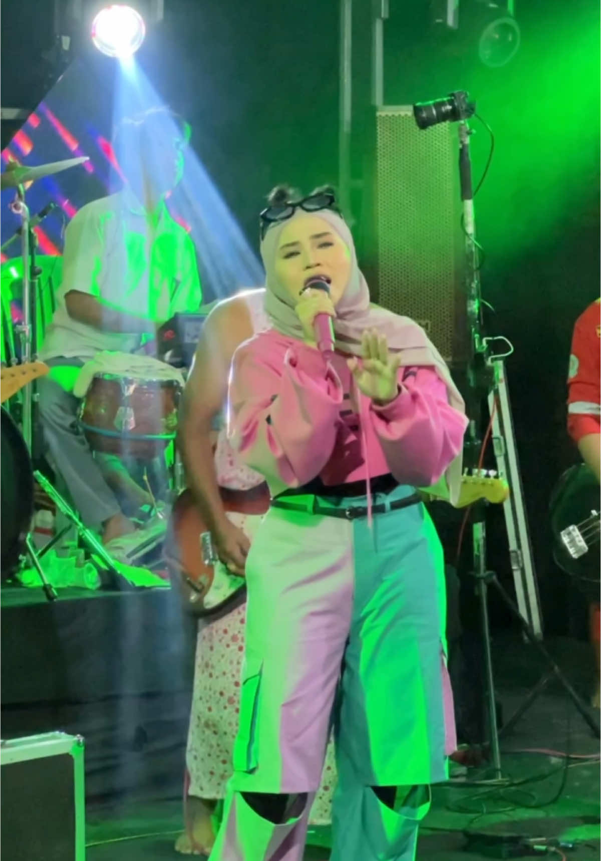 Mending baturi wong lagi tuku pulsa daripada baturi wong sing wis Langka Rasa ya mih @Dede Risty mah @AniezArdiyan 🤧 #sitialiyah #orkespink #aliyahmusiccolaboration #amc #dederisty #langkarasa #tarling_indramayu_cirebon #fyp 