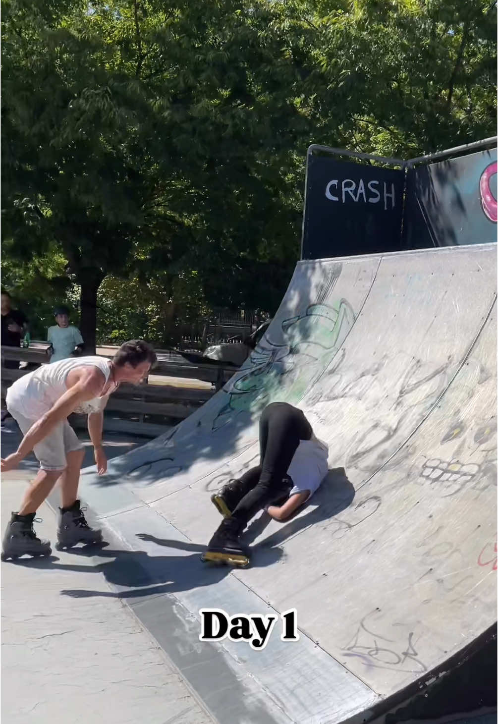 Feel free to laugh in the comments 🤣😅 #fail #backflip #roller #rollerskating #inlineskating #pourtoi #rollerblading #skatepark #rollergirl #ride #inlinefreestyle 