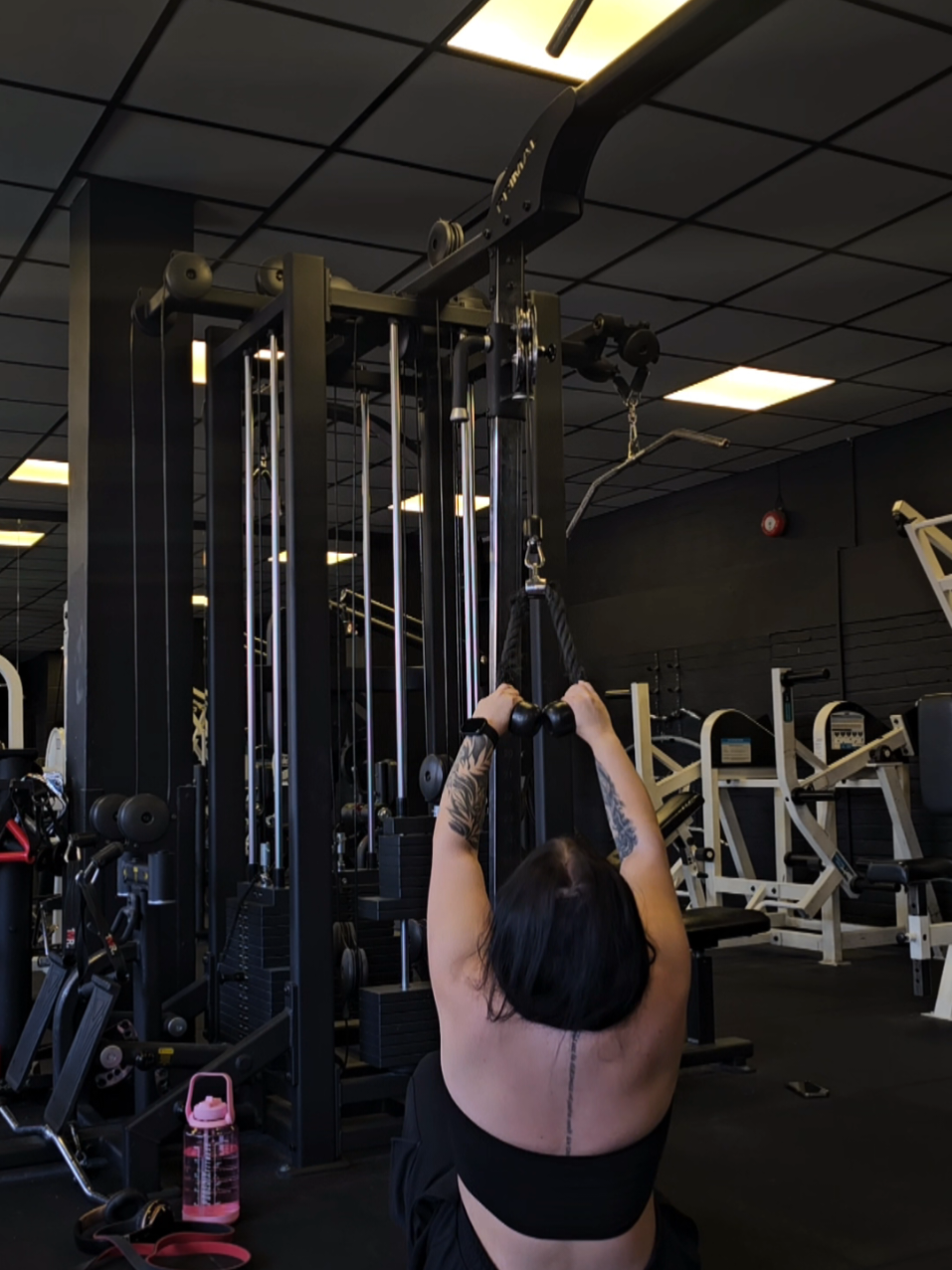 #backmuscles #shoulders #shoulderworkout #armsworkout #arms 