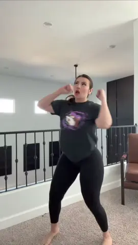 That jiggle 🫨 #dance #body #gym #move #jiggle #fy #fyp 