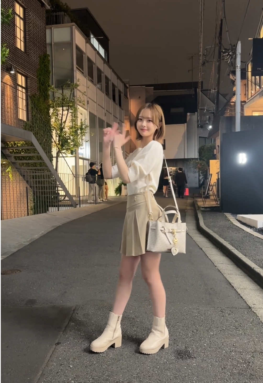 なんか後ろから撮られててきまづい