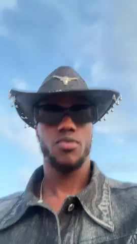 🏜️ #liltony #blackrockstar 