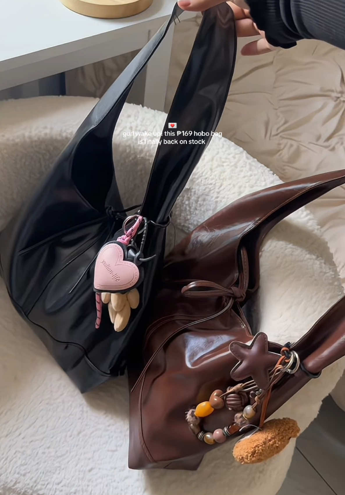 classy & spacious everyday bag 🥹🤎 #bag #hobobag #everydaybag #totebag #womenbag #spacious #koreanstyle #fyp #trending #viral