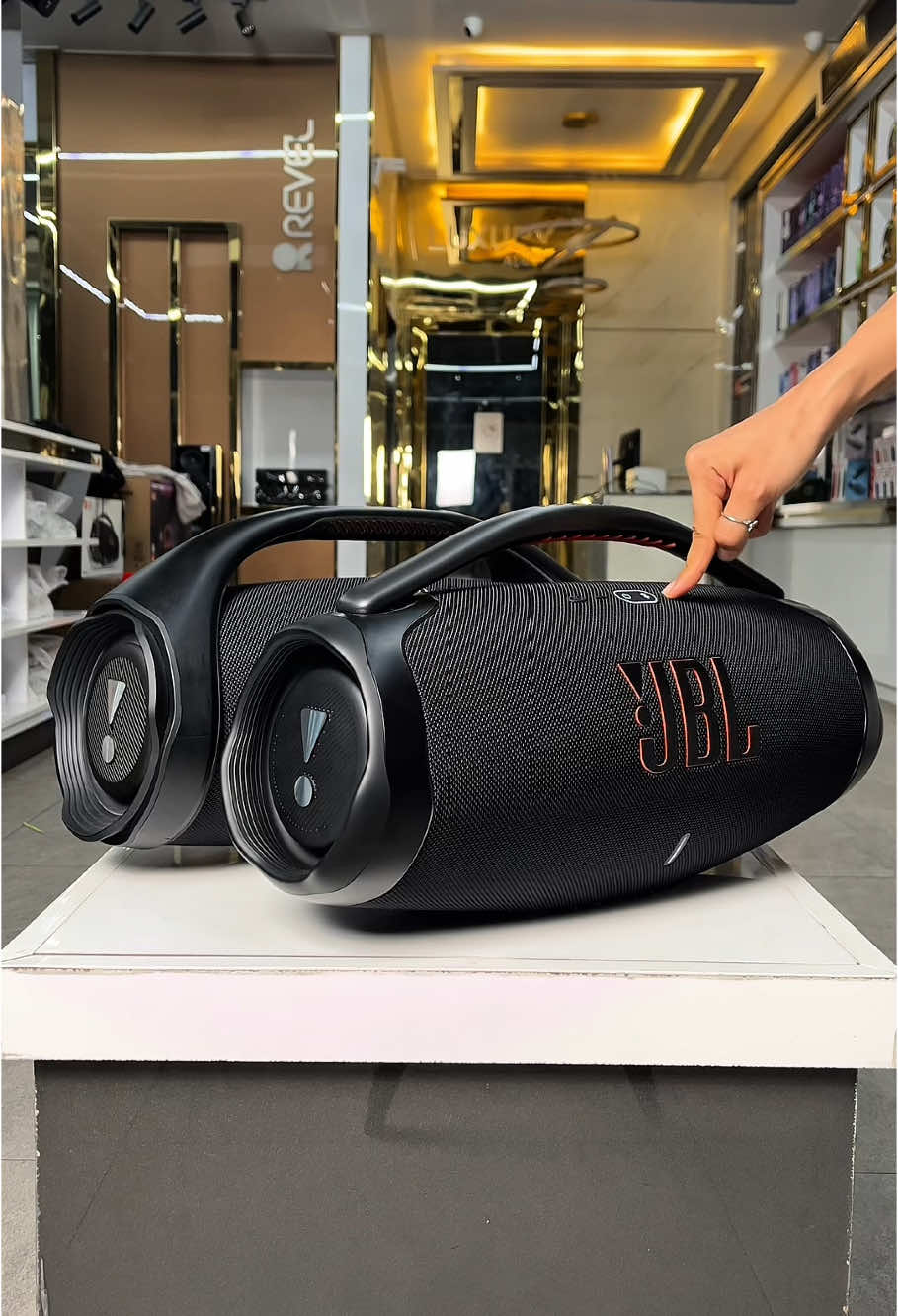JBL Boombox3 vs JBL Boombox2 | Sound test!… #JBL #bluethooth #portablespeaker #trending #fyp #newyork #usa #fypシ゚viral #foryoupage #sound #boombox #asmr 