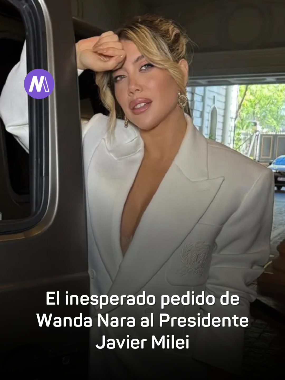 🐾🛒 Wanda Nara le habló al Presidente En las últimas horas, Wanda sorprendió en sus redes con un insólito pedido para Javier Milei: que los perritos puedan entrar a los supermercados. 🐩✨ Junto a su hija Francesca, grabó una story diciendo: 👉 “No sé si este pedido le llega o si alguien se lo puede hacer llegar... pero estaría bueno poder ir con nuestras mascotas al súper”. 🐶 Una Wanda más pet friendly que nunca… ¿Estás de acuerdo con su propuesta?