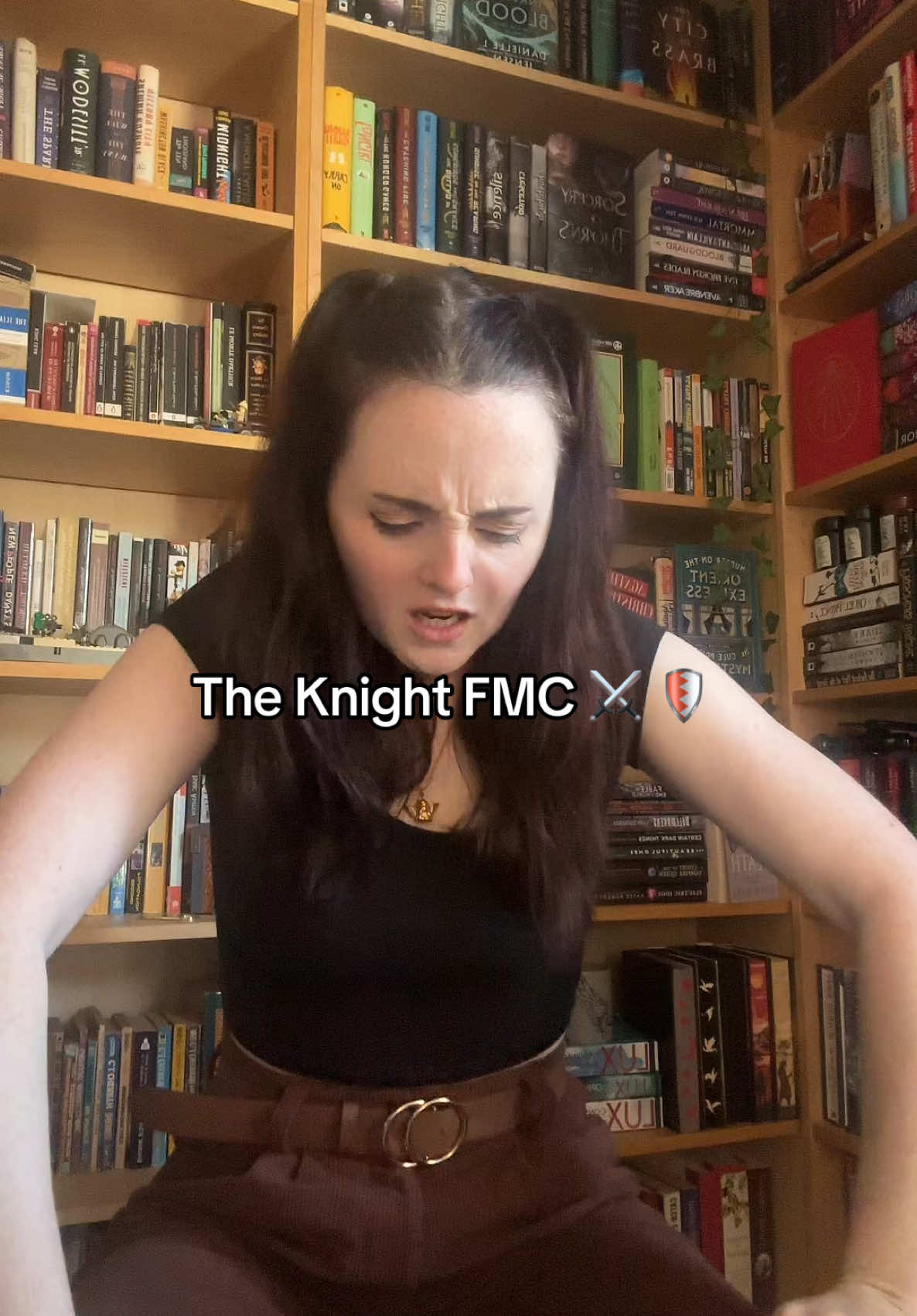 Ngl this dynamic hits close to home #BookTok #books #enemiestolovers #fmc #bookrecs #romantasy #fantasyromance #fantasybooks 