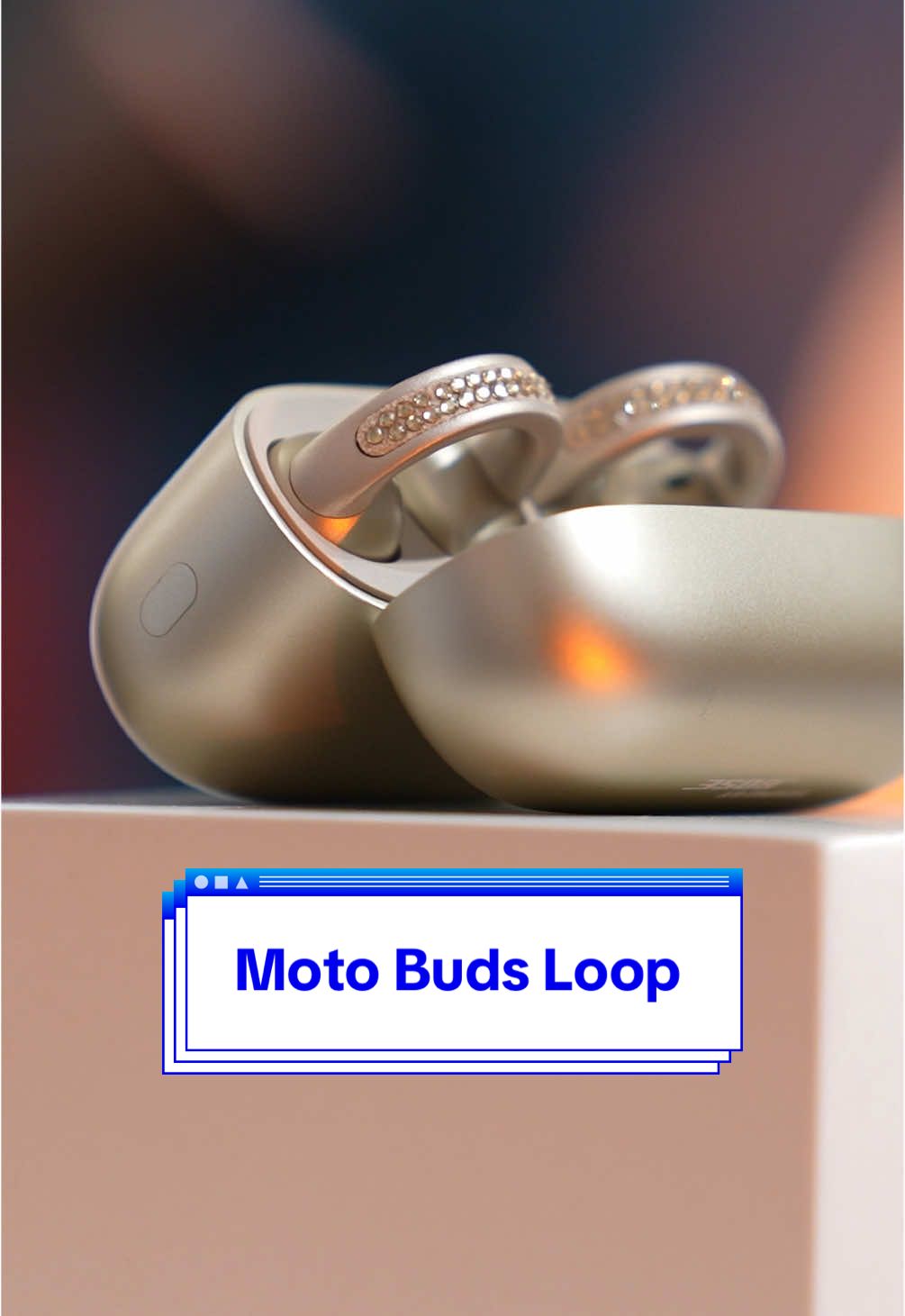 Motorola unveiled their Moto Buds Loop with sound by Bose  with one iteration sporting Swarovski crystals. No cost point yet, but can expect that crystals probably up the price. #motorola #buds #swarovski #tech #techtok 