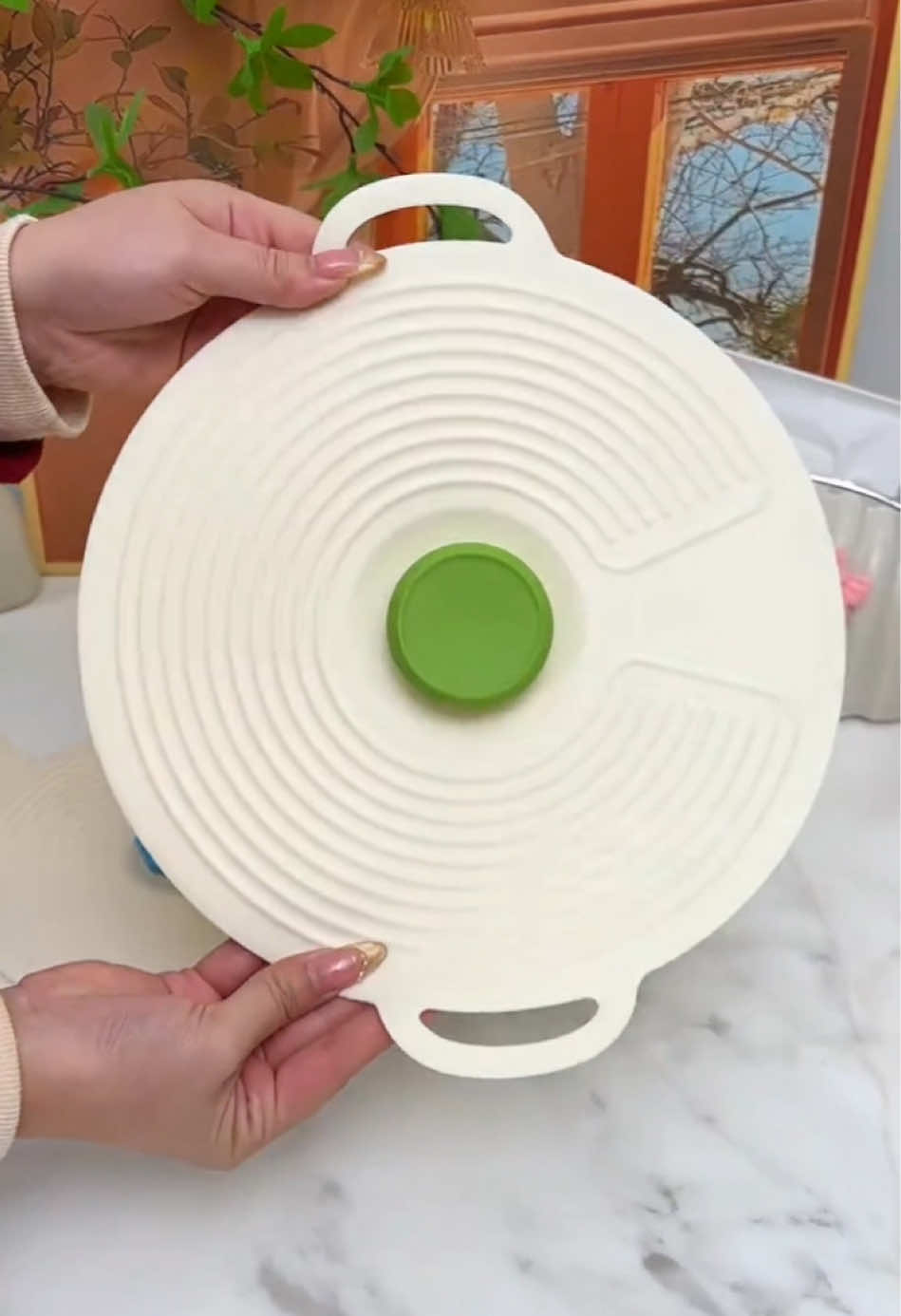 Easy to keep food fresh😏#gadgets #coolstuff #coolgadgets #product #shopping #favoritefinds #amazonfinds #LearnOnTikTok #tiktokmademebuyit #fyp 